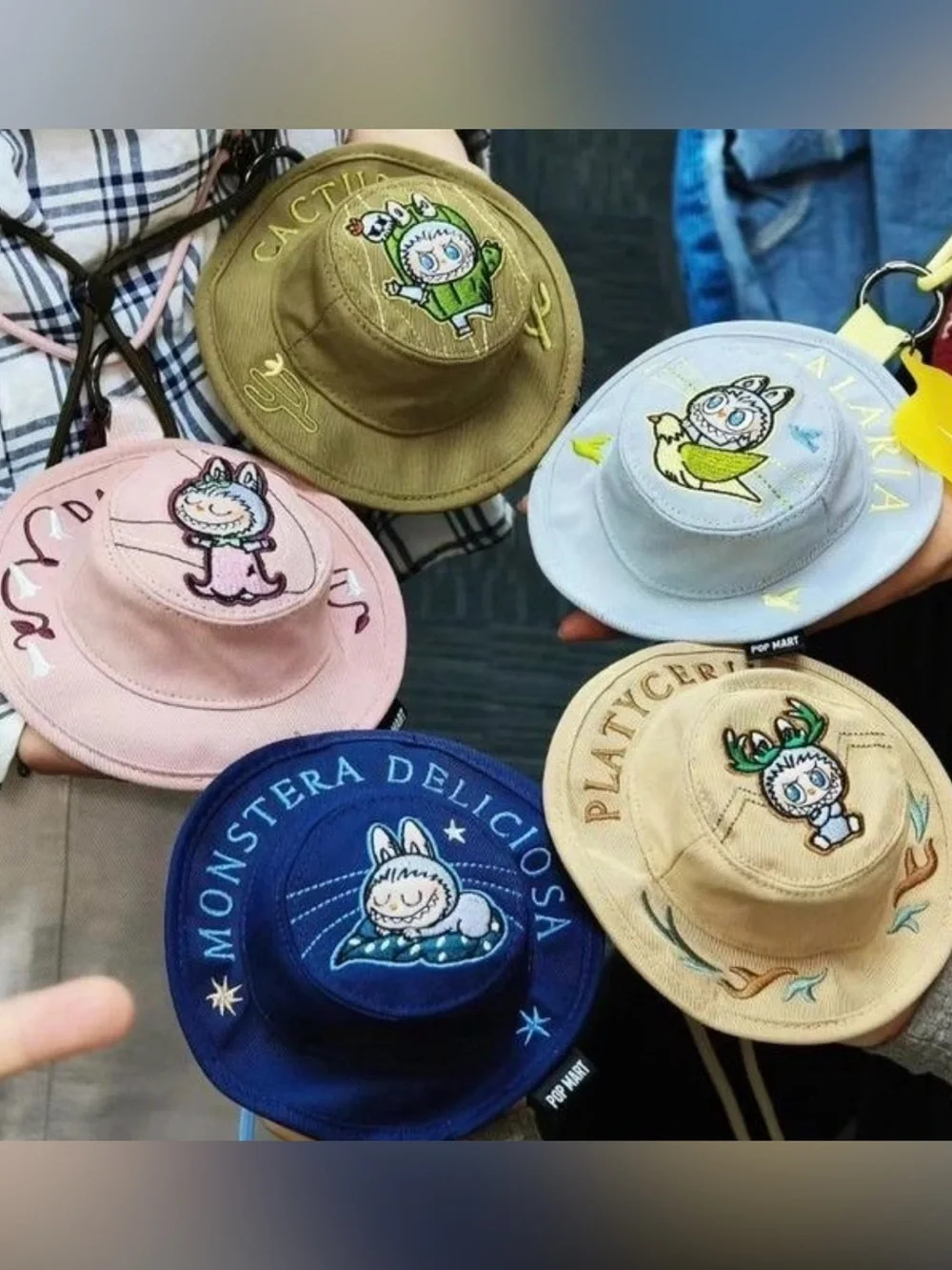 POP MART Labubu Fall In Wild Monstera Deliciosa Bucket Hat Mini Bag